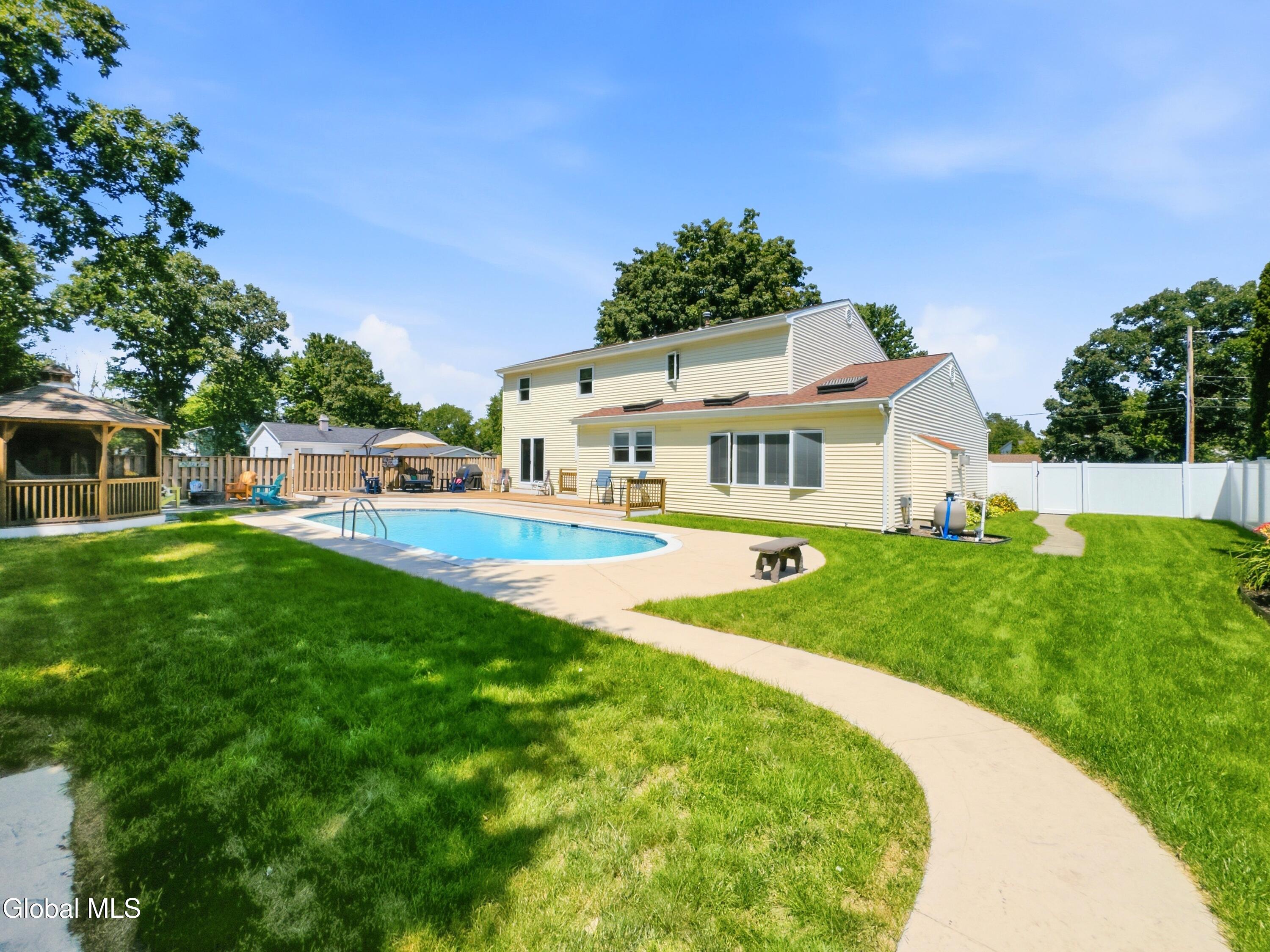 28 Marconi Drive Latham NY 12110