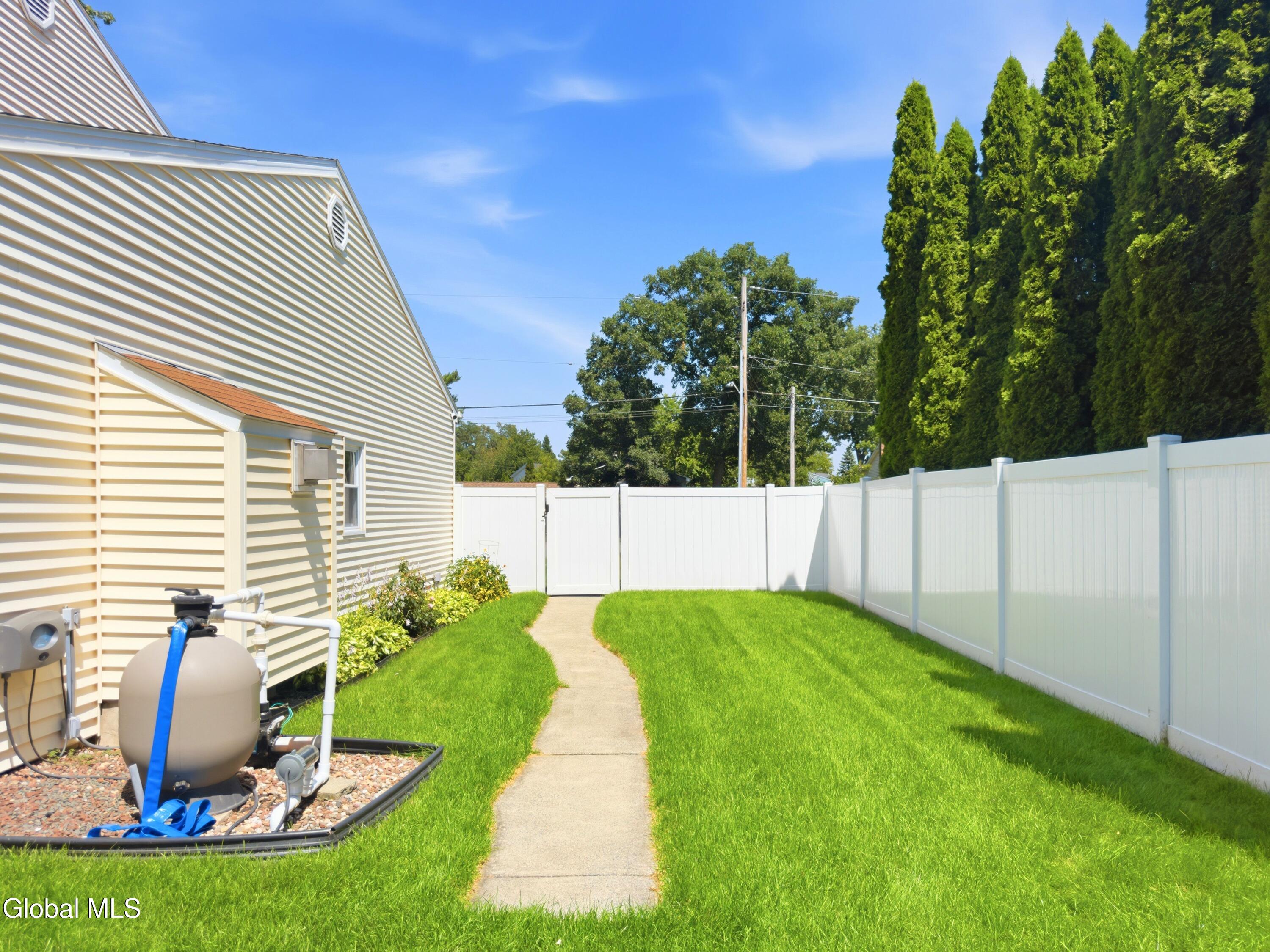 28 Marconi Drive Latham NY 12110