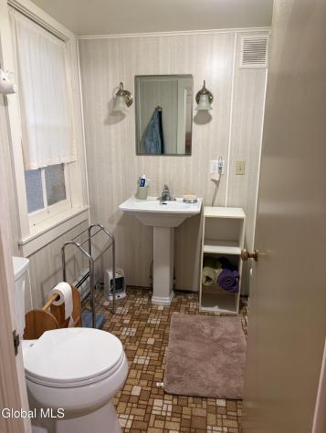 142 Mcewan Road Canajoharie NY 13317