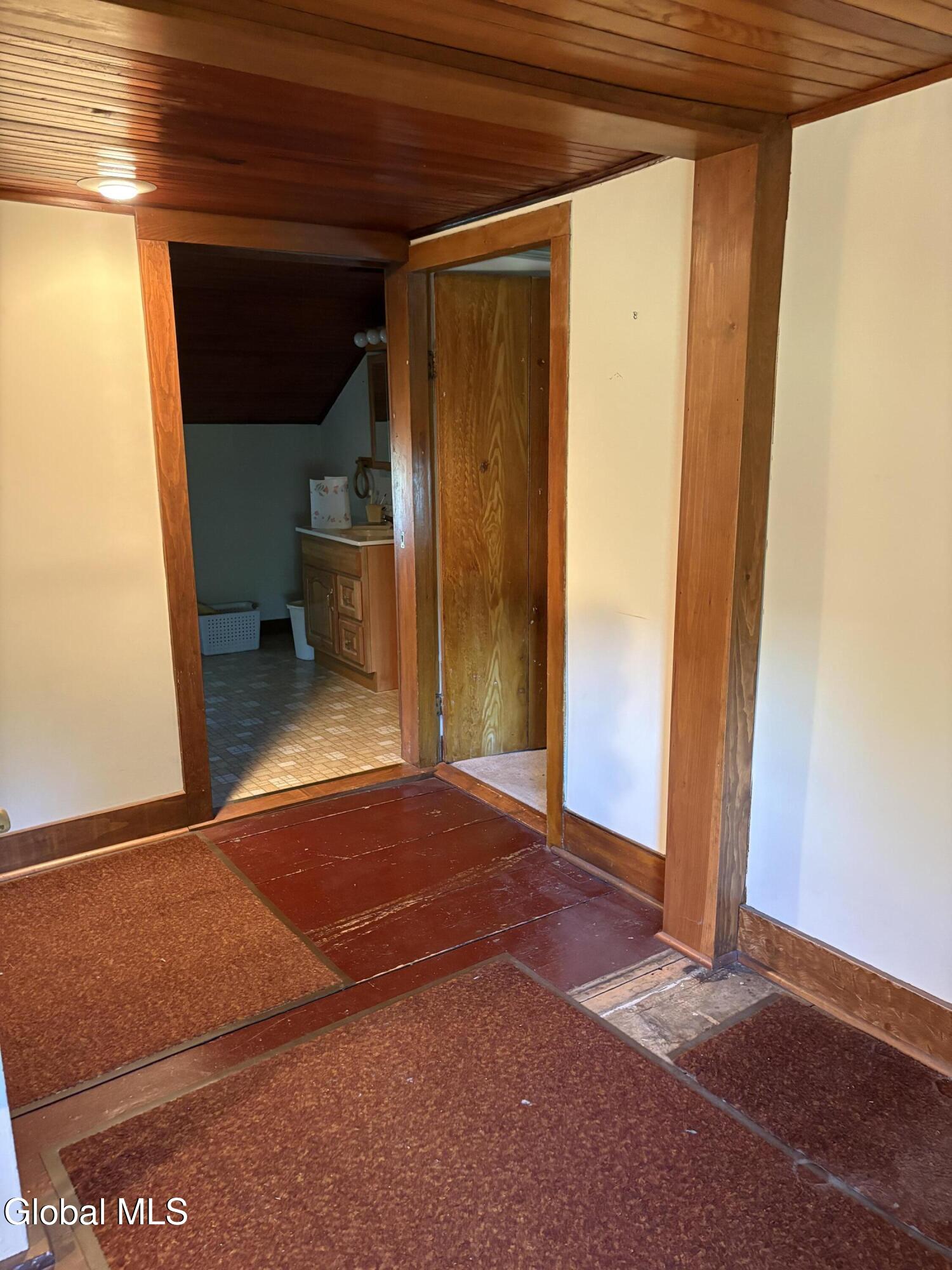 142 Mcewan Road Canajoharie NY 13317