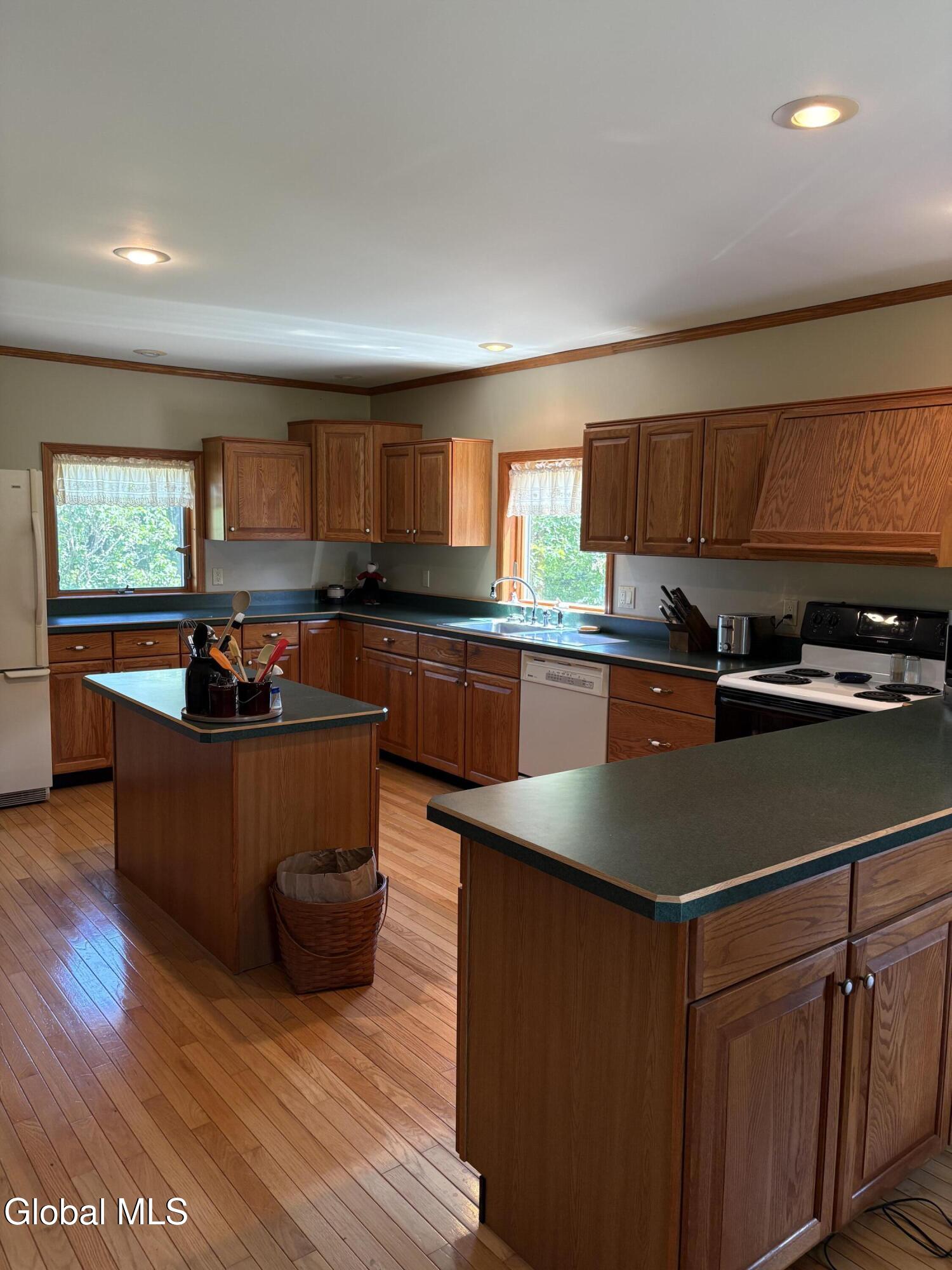 142 Mcewan Road Canajoharie NY 13317