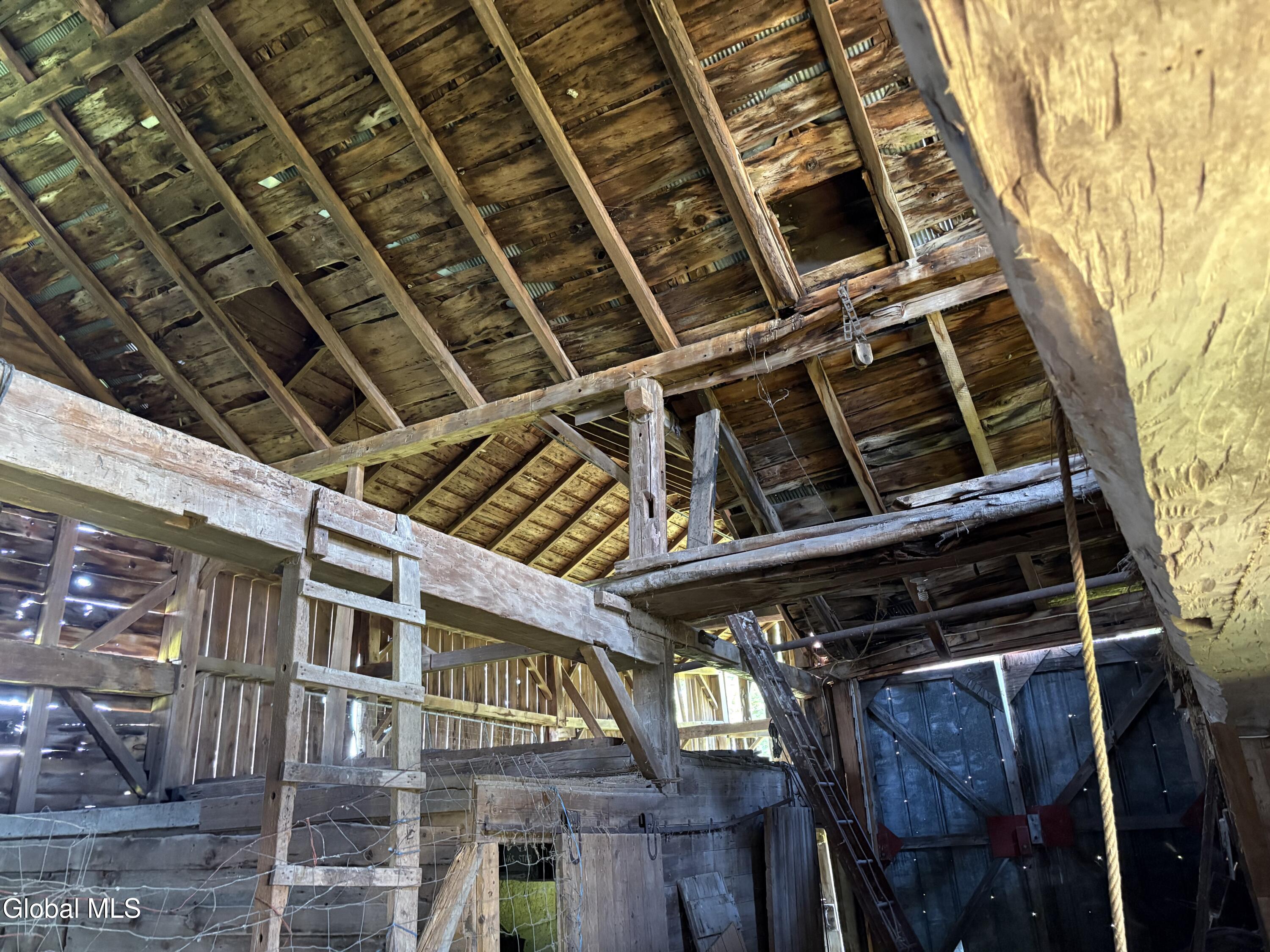 142 Mcewan Road Canajoharie NY 13317