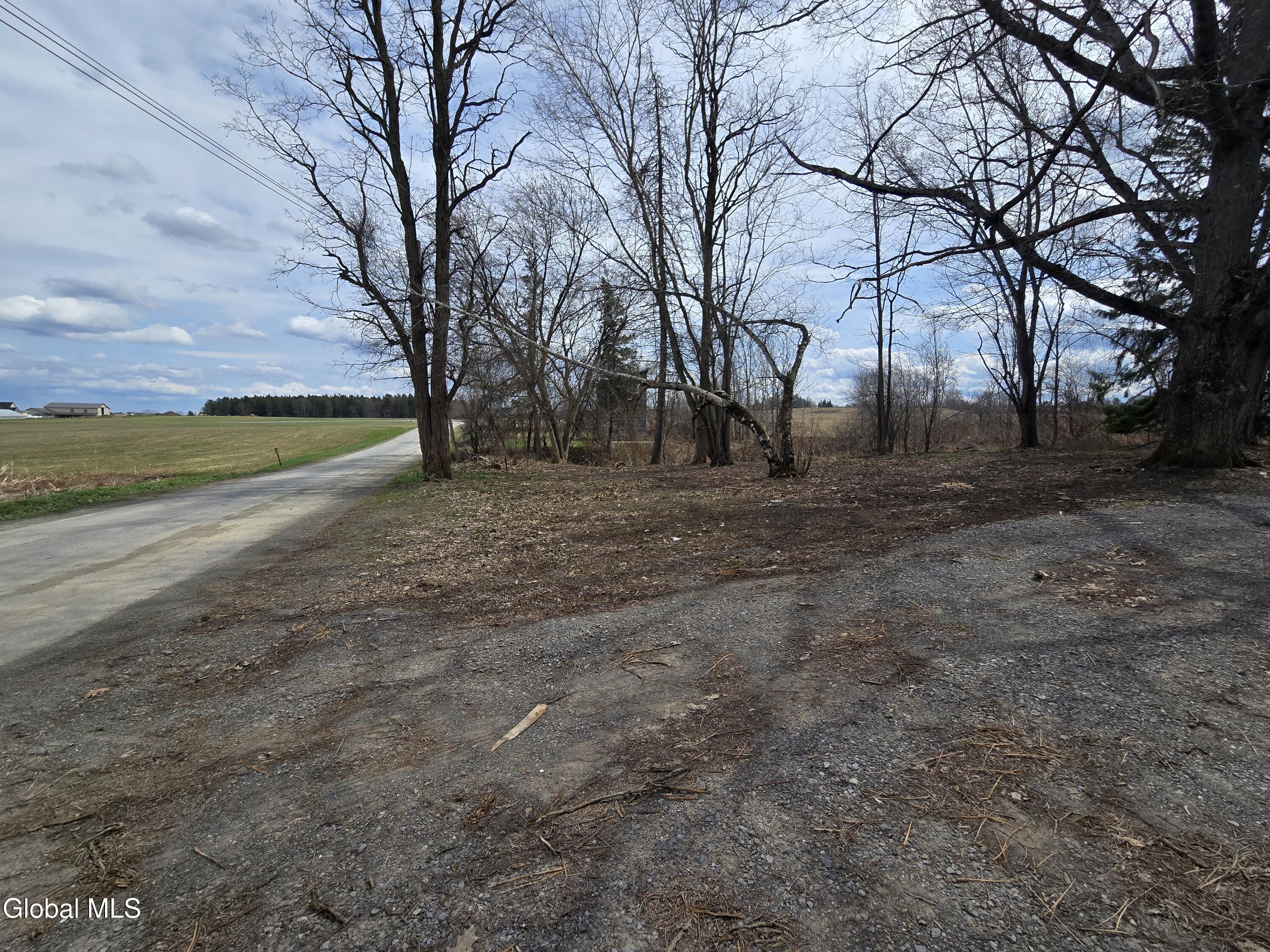 682 Darrow Road Sprakers NY 12166