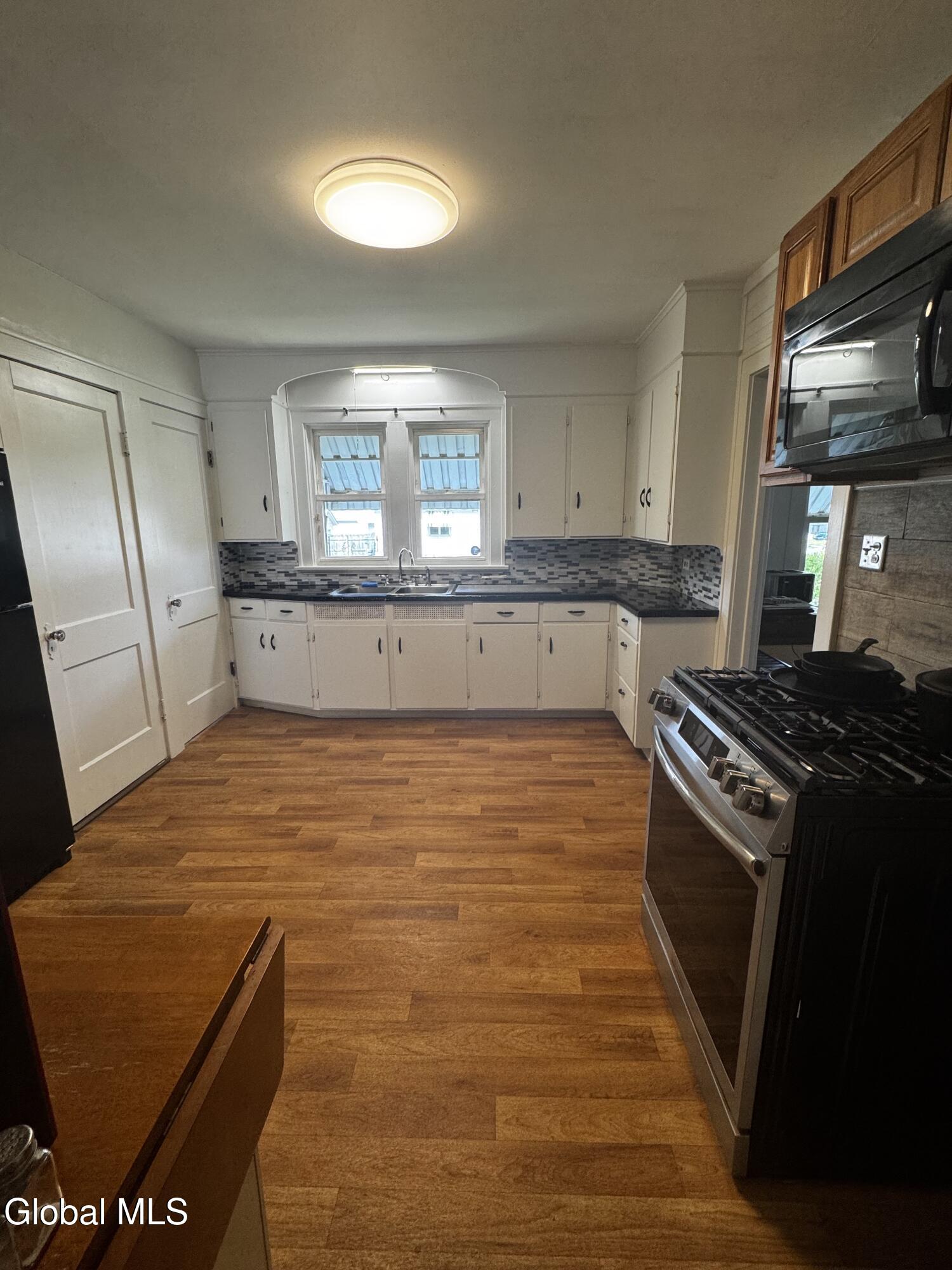 1602 Hawthorne Street Schenectady NY 12303