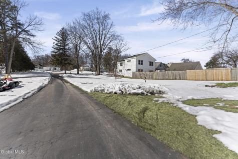 413 E Campbell Road Extension Schenectady NY 12303