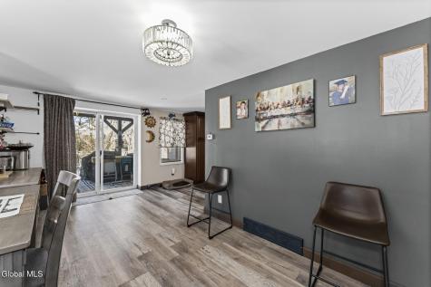 413 E Campbell Road Extension Schenectady NY 12303