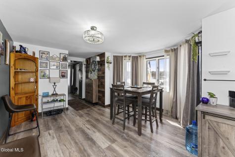 413 E Campbell Road Extension Schenectady NY 12303