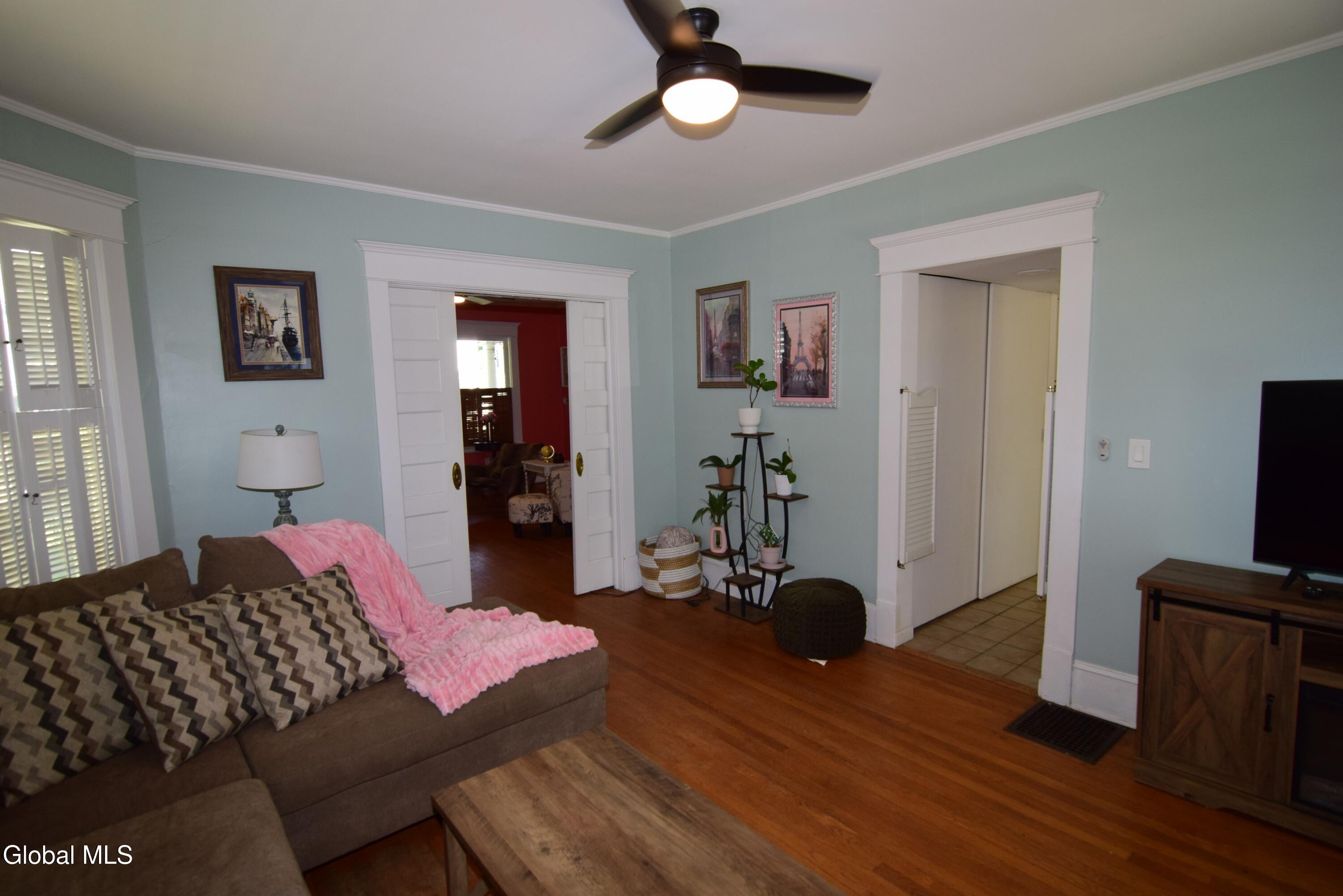 1126 Waverly Place Schenectady NY 12308