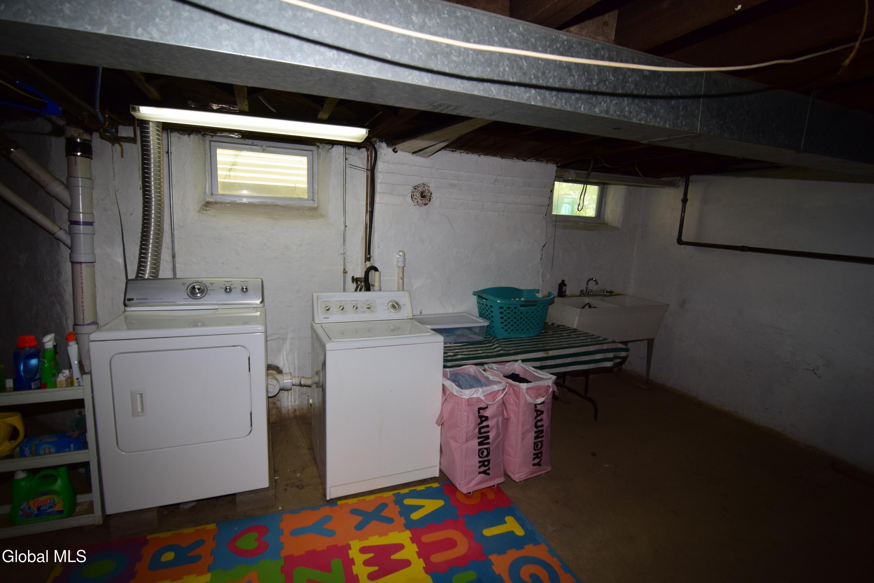 1126 Waverly Place Schenectady NY 12308