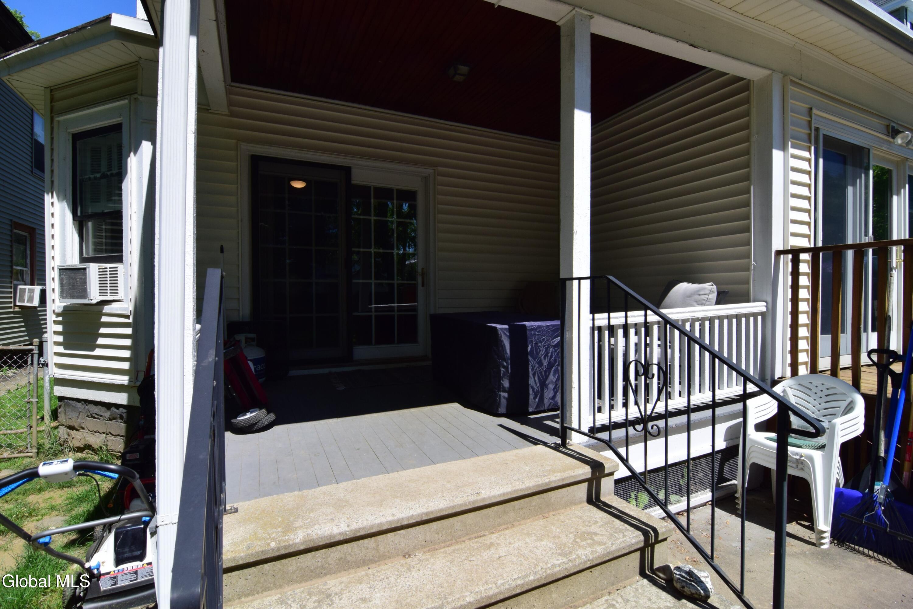 1126 Waverly Place Schenectady NY 12308