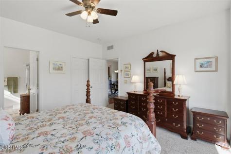20 Whitney Drive Mechanicville NY 12118