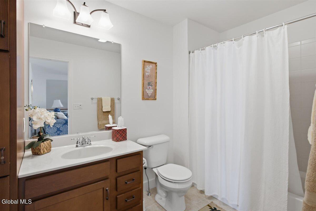 20 Whitney Drive Mechanicville NY 12118