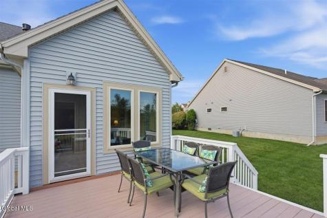 20 Whitney Drive Mechanicville NY 12118