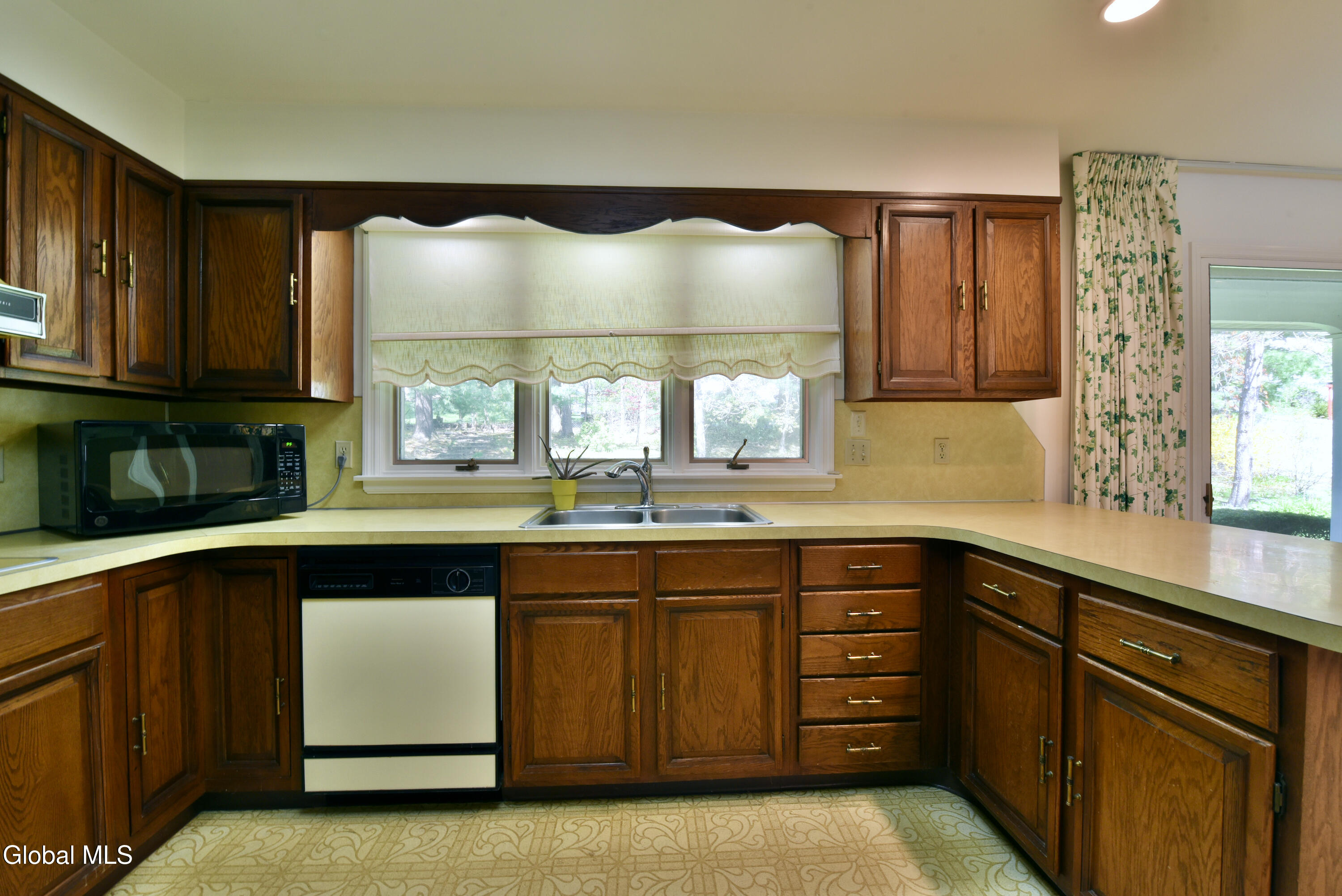 1205 Viewmont Drive Niskayuna NY 12309
