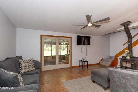 99A Beach Road Clifton Park NY 12065