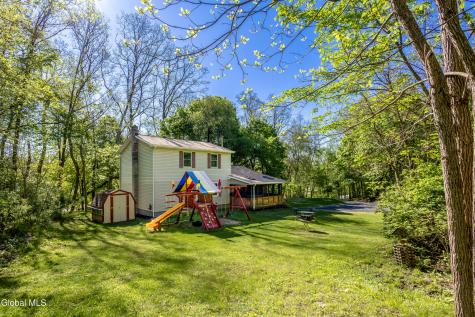 99A Beach Road Clifton Park NY 12065
