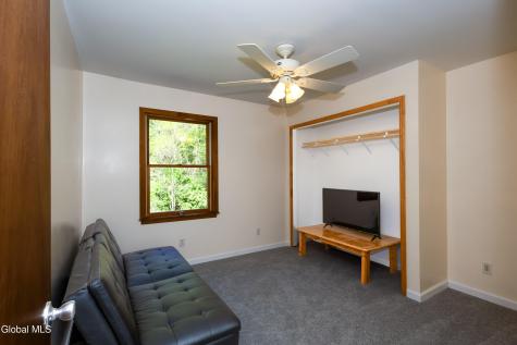 99A Beach Road Clifton Park NY 12065