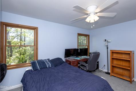 99A Beach Road Clifton Park NY 12065