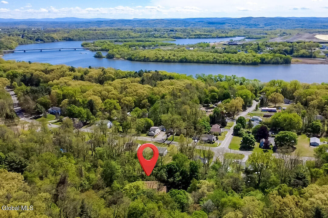 99A Beach Road Clifton Park NY 12065