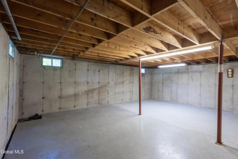 99A Beach Road Clifton Park NY 12065