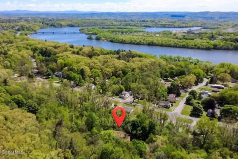 99A Beach Road Clifton Park NY 12065