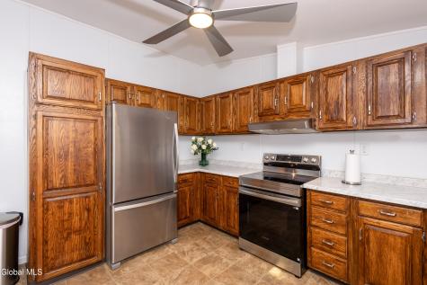 99A Beach Road Clifton Park NY 12065
