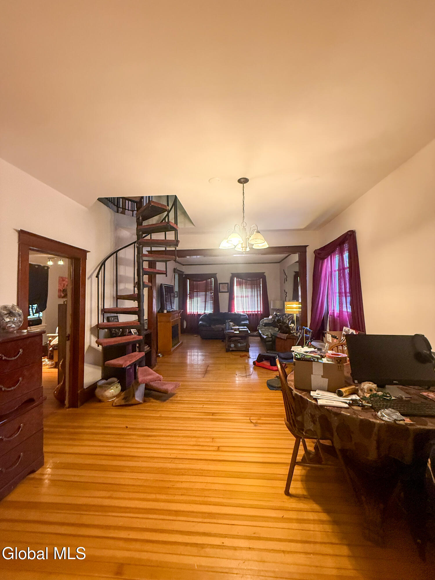 10 Milton Street Colonie NY 12205