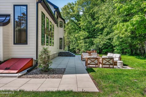 8 Emmons Drive Clifton Park NY 12065