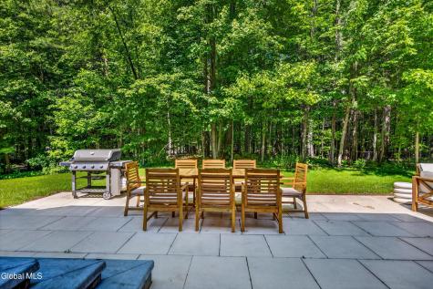 8 Emmons Drive Clifton Park NY 12065