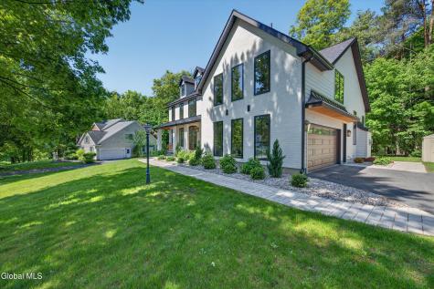 8 Emmons Drive Clifton Park NY 12065