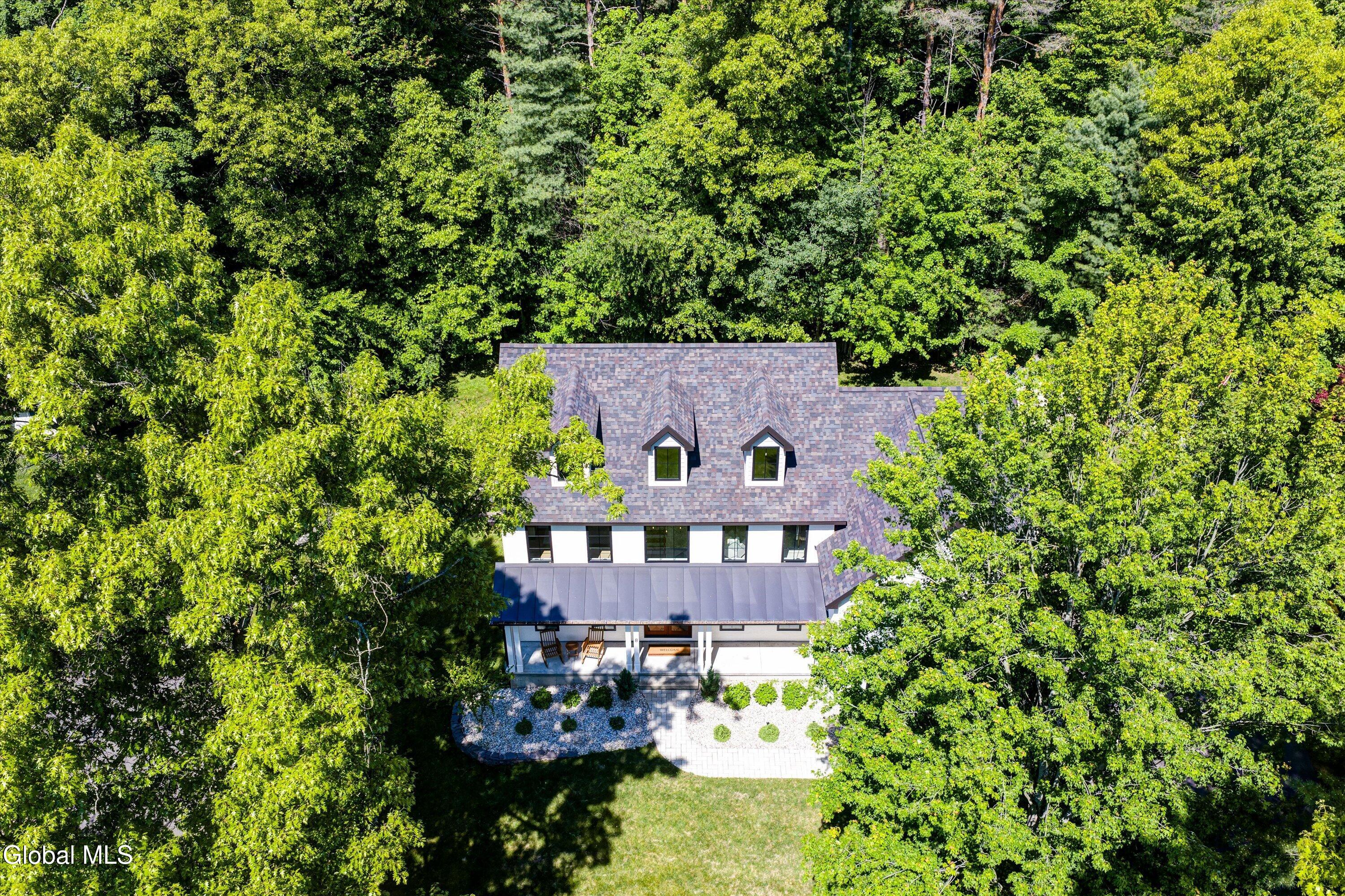 8 Emmons Drive Clifton Park NY 12065