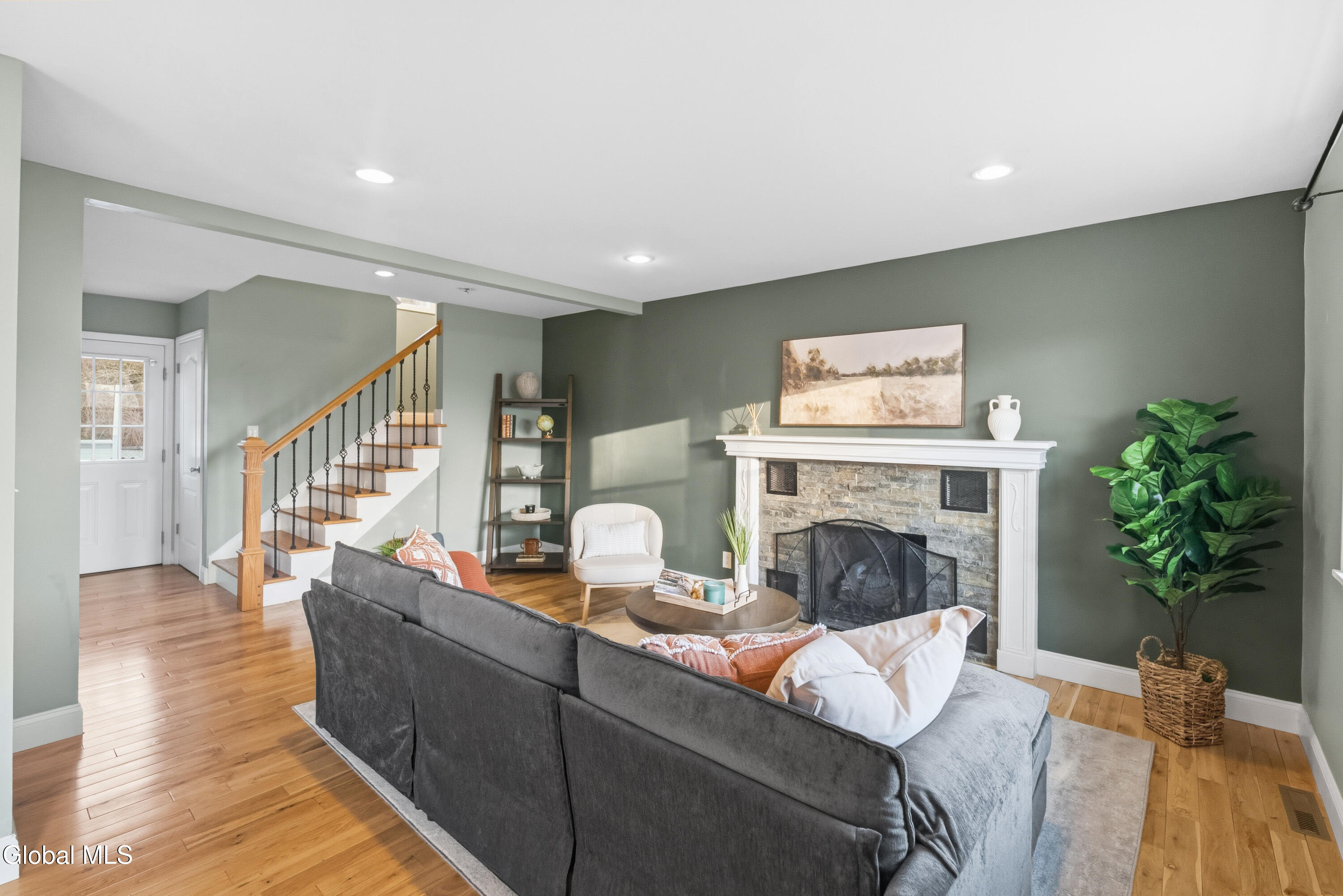 48 Quincy Street Albany NY 12205