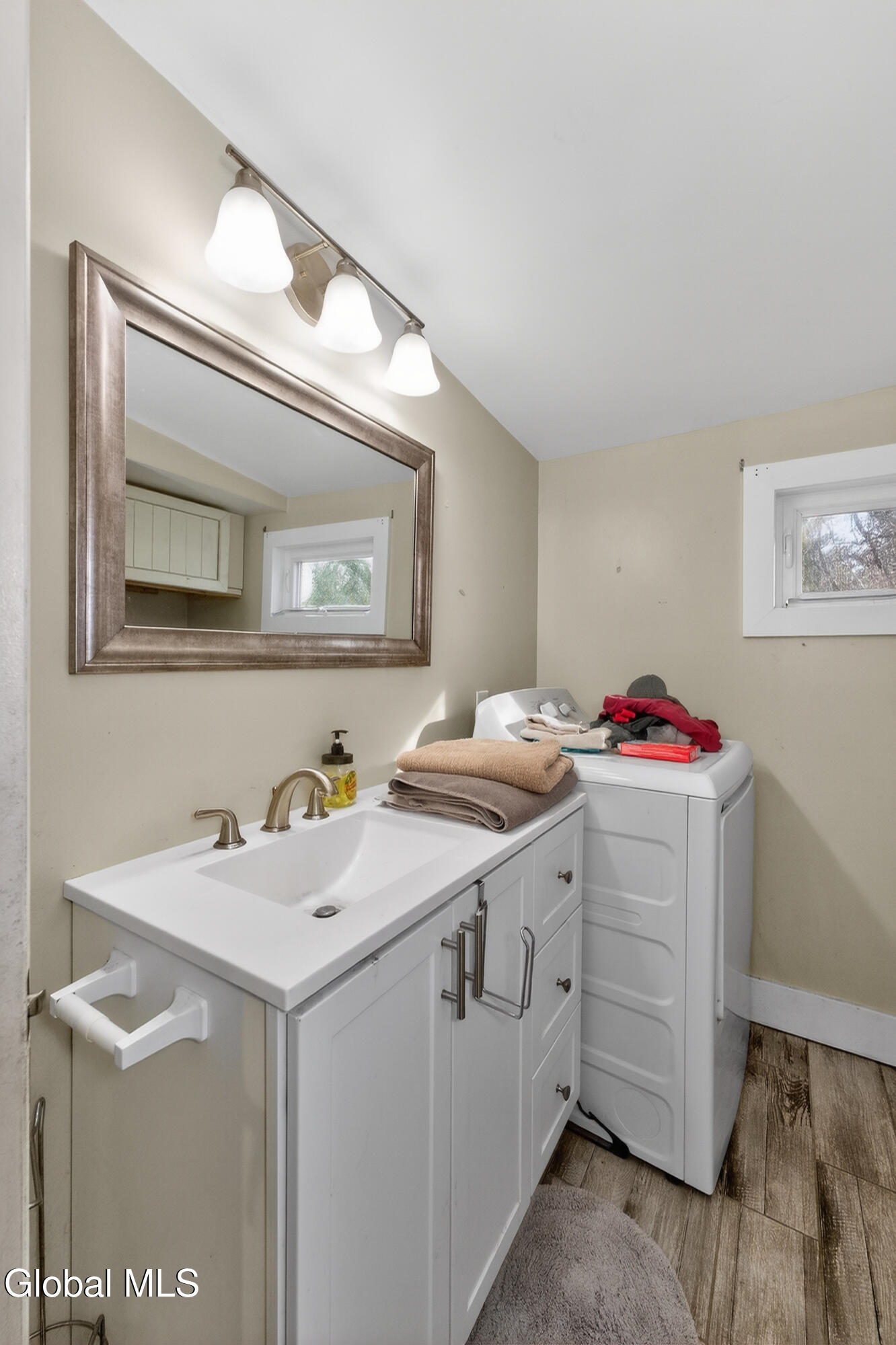 37 Main Street Ballston NY 12019