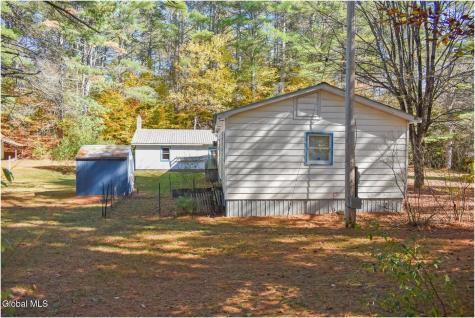 60 Dixon Road Chestertown NY 12817