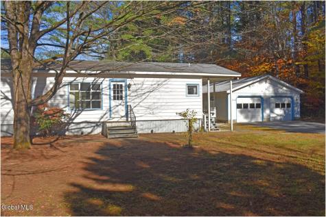 60 Dixon Road Chestertown NY 12817