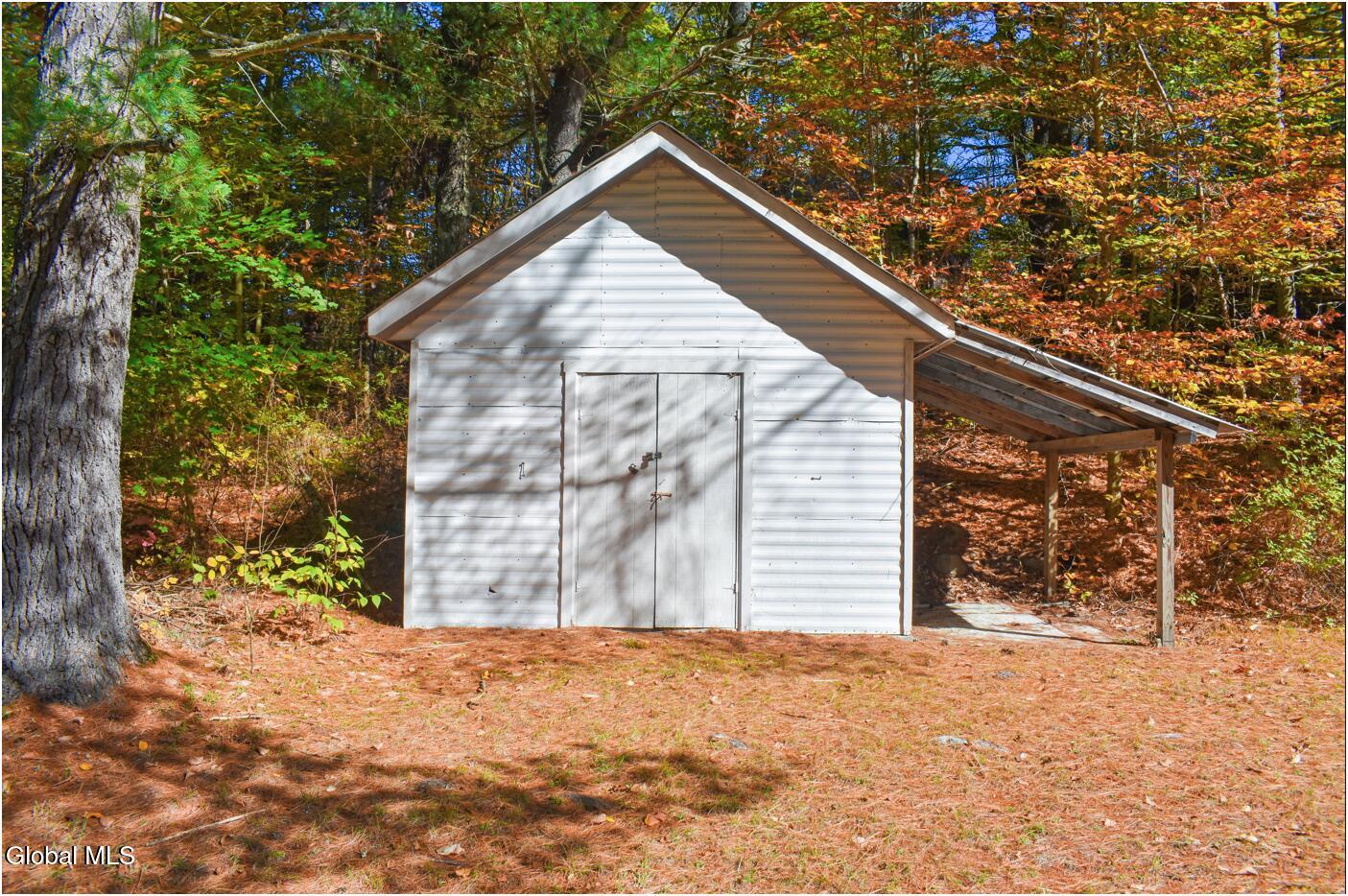 60 Dixon Road Chestertown NY 12817