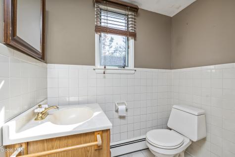 875 Bulls Head Road Amsterdam NY 12010