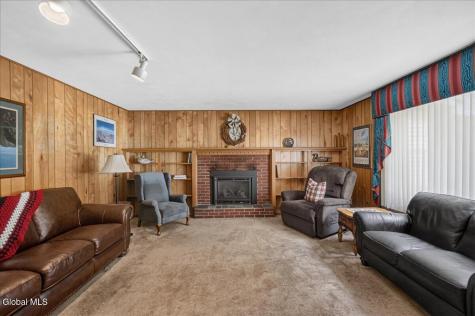47 Rolling Brook Drive Clifton Park NY 12065