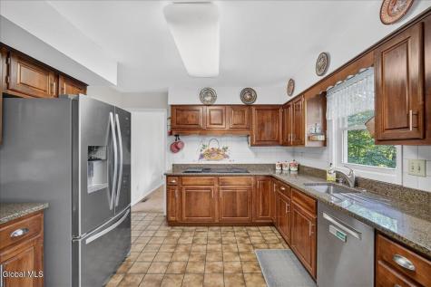 47 Rolling Brook Drive Clifton Park NY 12065