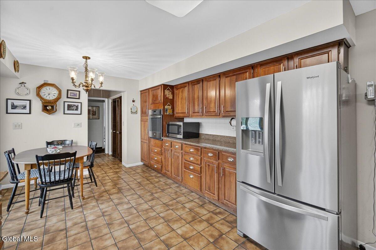 47 Rolling Brook Drive Clifton Park NY 12065