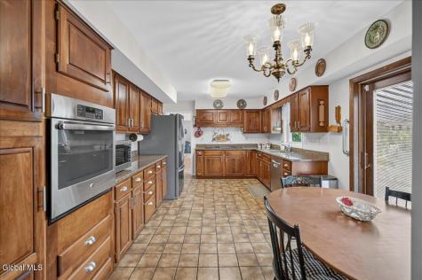 47 Rolling Brook Drive Clifton Park NY 12065