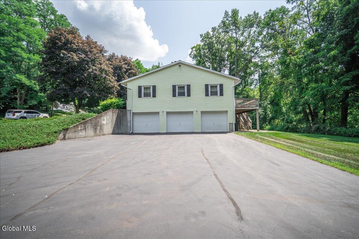 47 Rolling Brook Drive Clifton Park NY 12065
