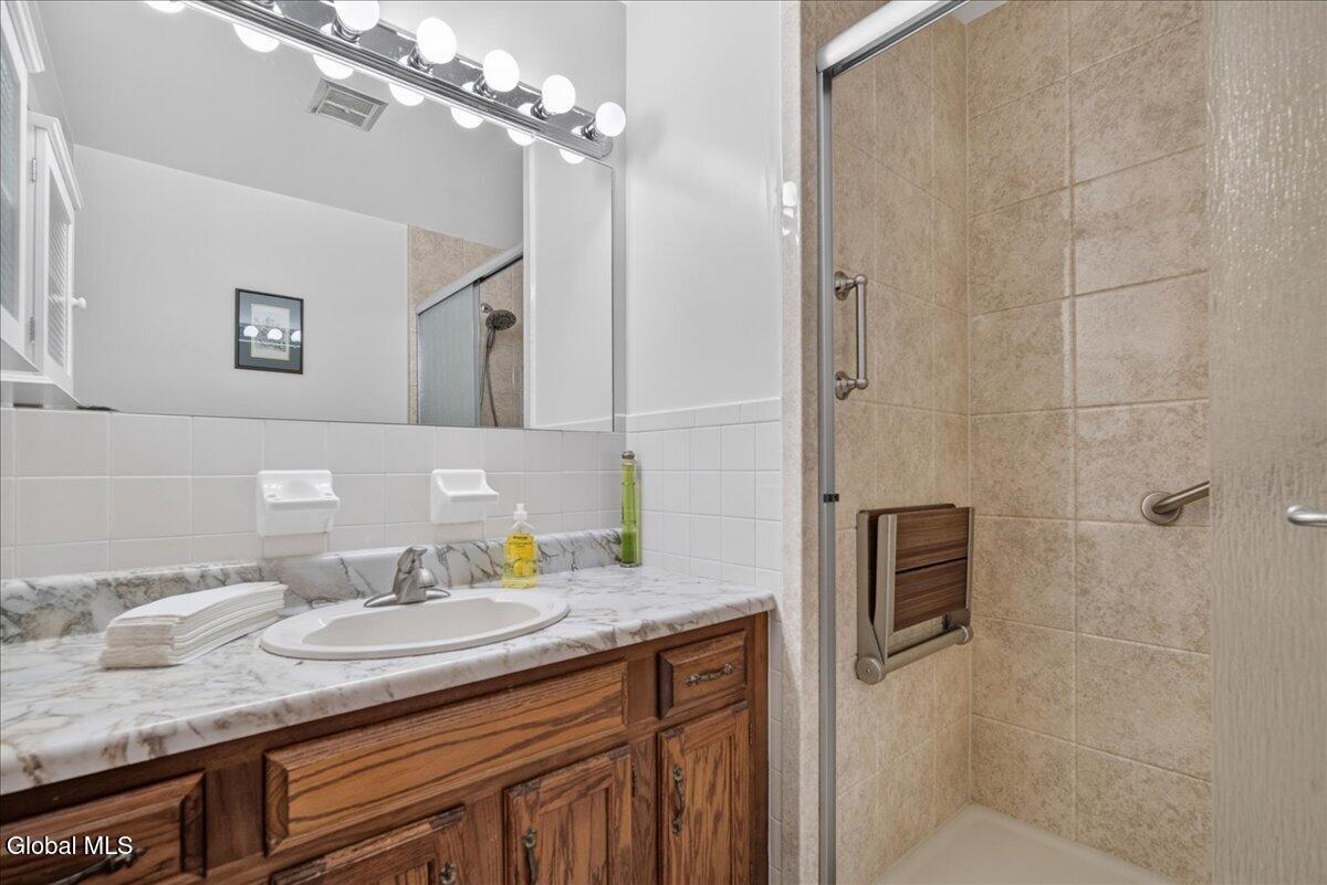 47 Rolling Brook Drive Clifton Park NY 12065