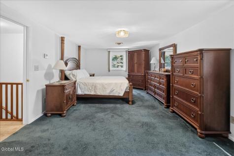 47 Rolling Brook Drive Clifton Park NY 12065