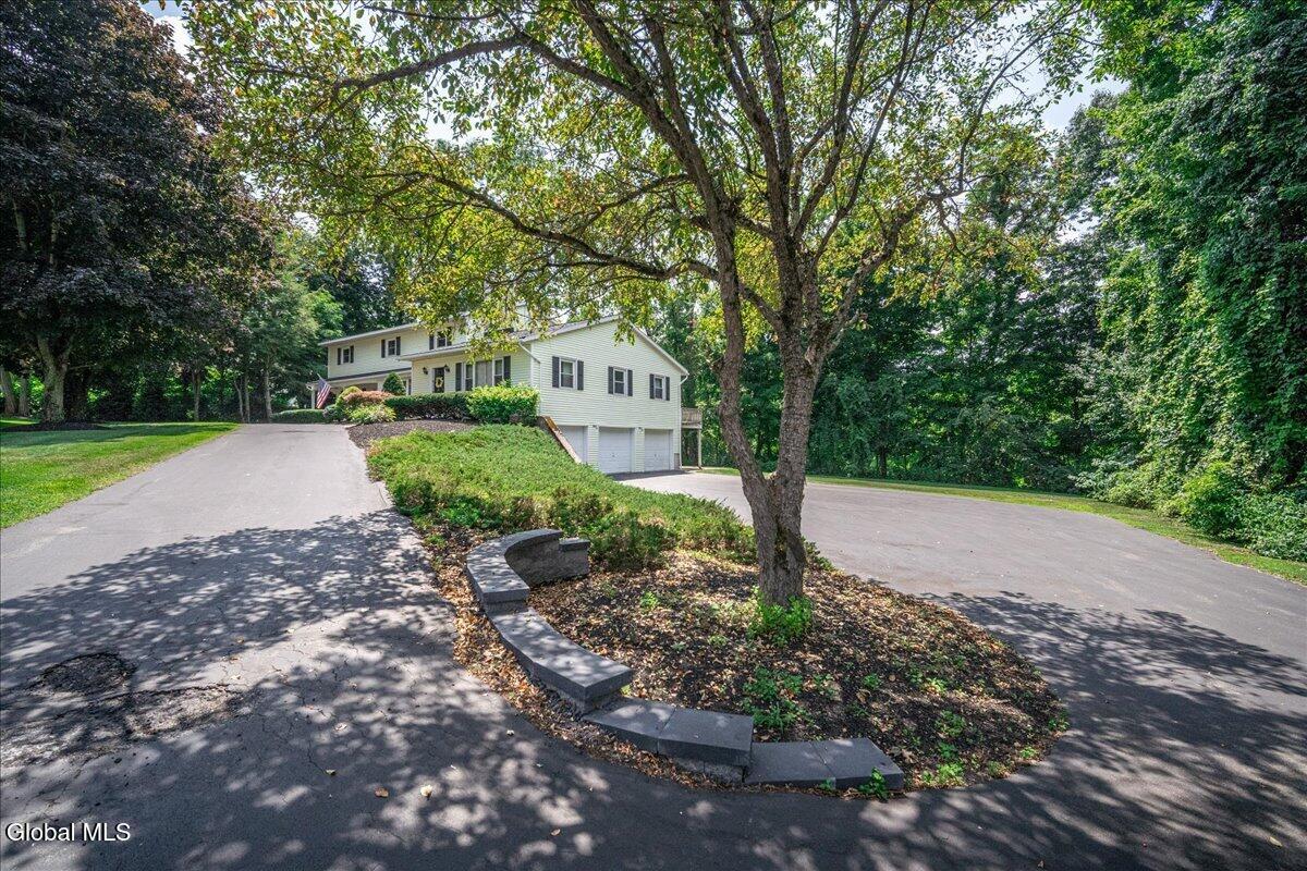 47 Rolling Brook Drive Clifton Park NY 12065