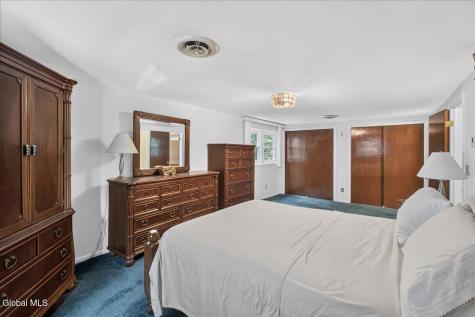 47 Rolling Brook Drive Clifton Park NY 12065