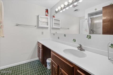 47 Rolling Brook Drive Clifton Park NY 12065