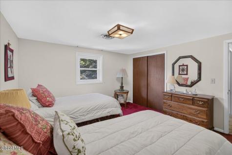 47 Rolling Brook Drive Clifton Park NY 12065