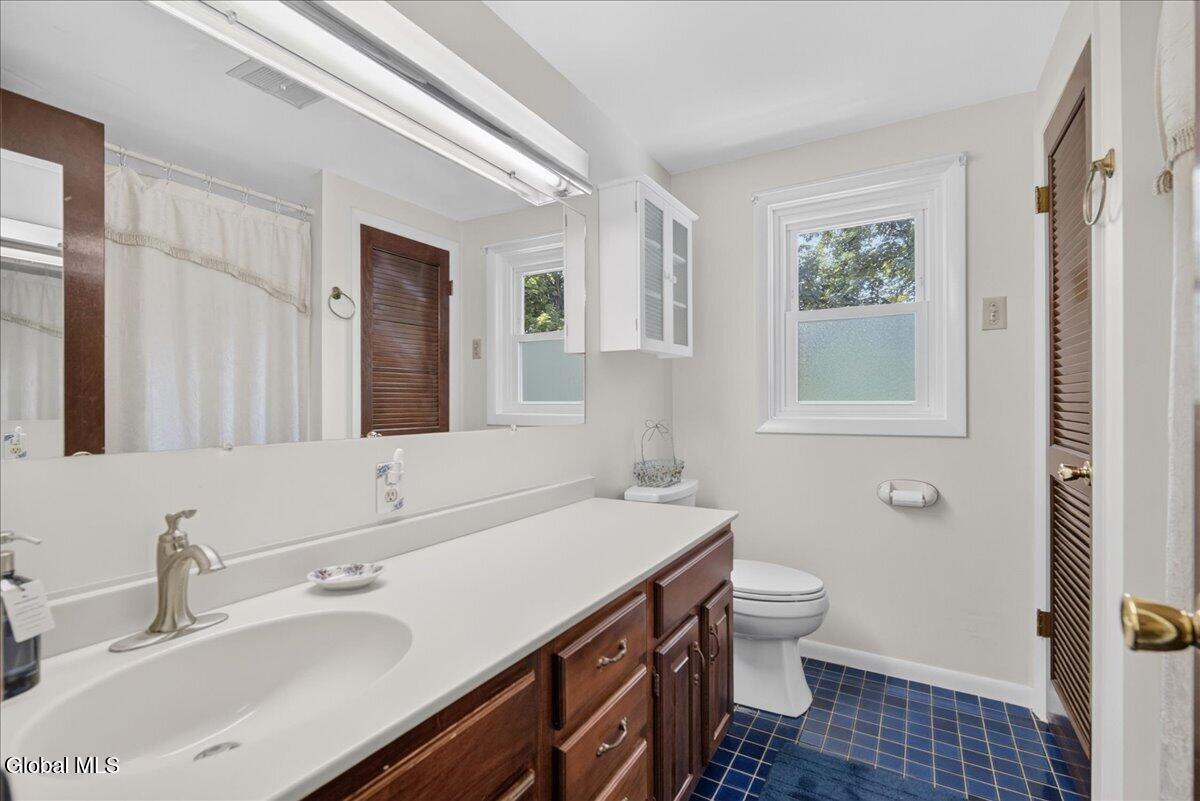 47 Rolling Brook Drive Clifton Park NY 12065