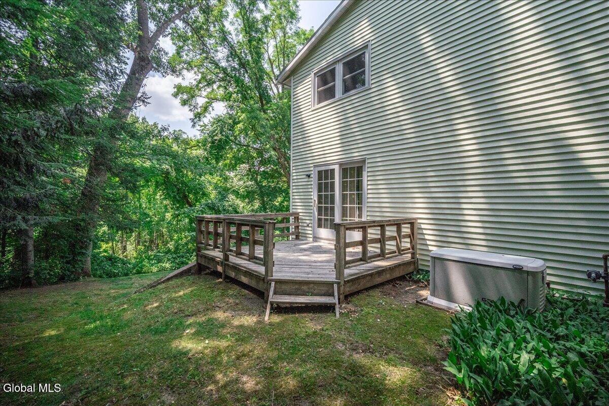 47 Rolling Brook Drive Clifton Park NY 12065